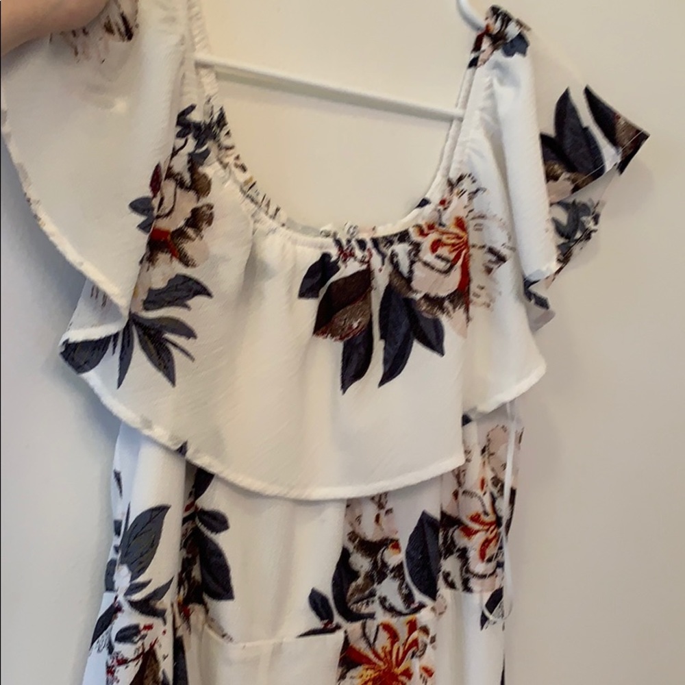 White floral maxi